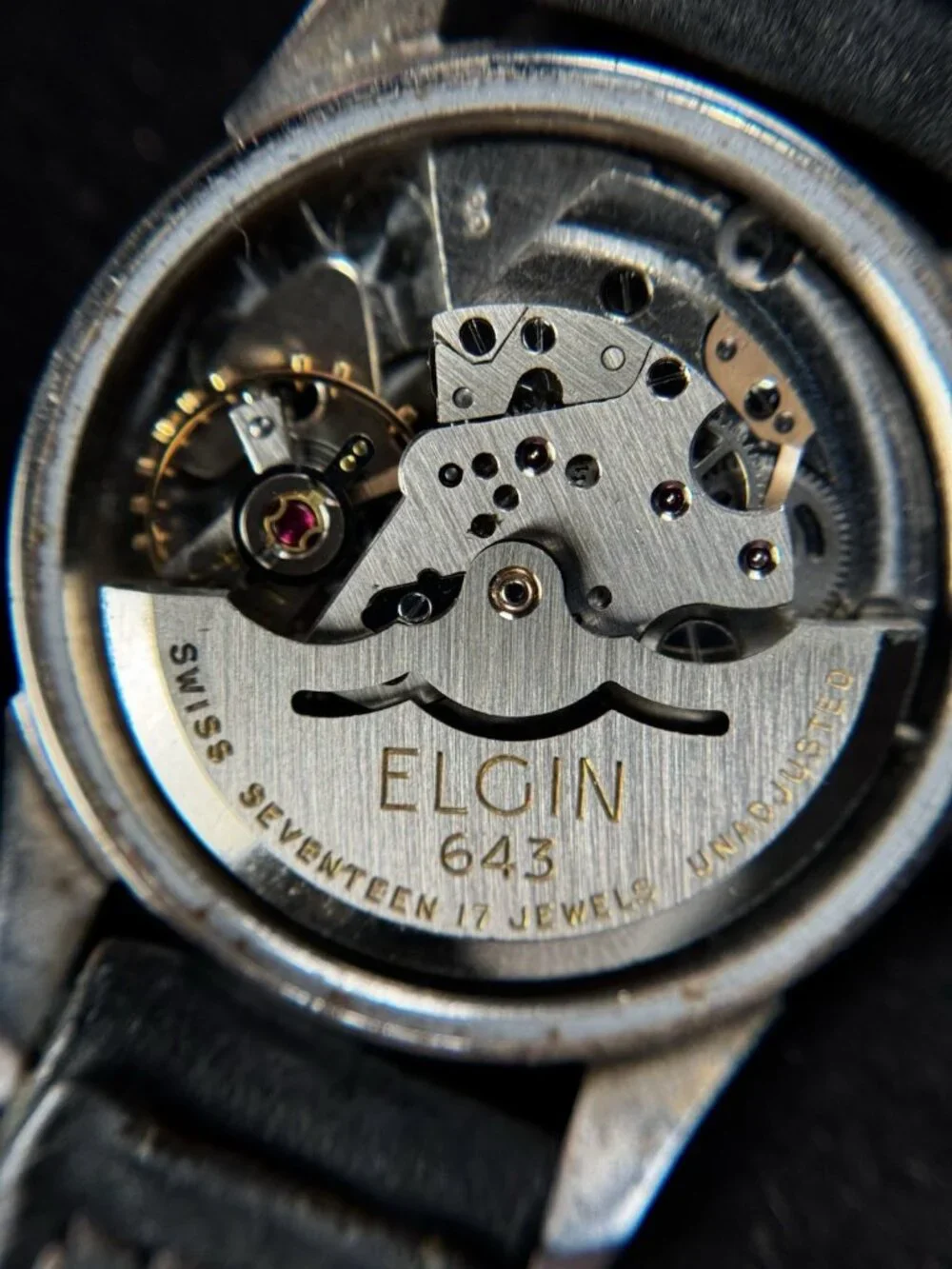 Vintage Elgin Shockmaster 643 Automatic 17J Swiss Black Dial Watch 30mm